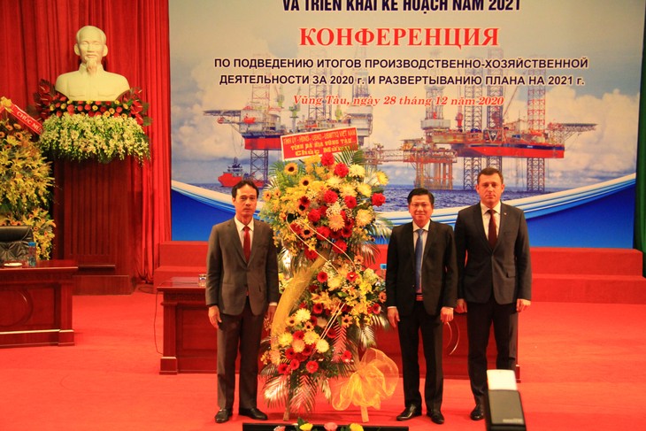 Vietsovpetro surpasses oil and gas production target  - ảnh 1