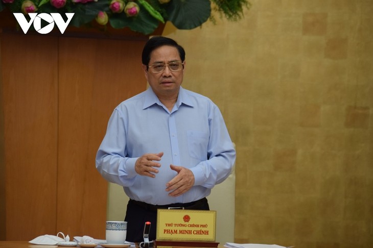 COVID-19 containment is top priority at the moment, says PM  - ảnh 1