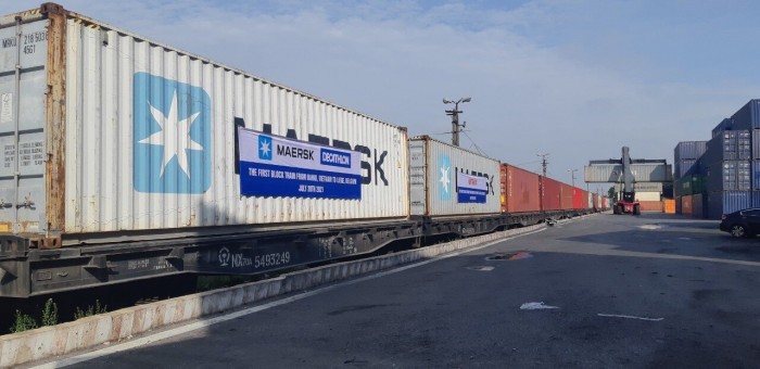 Vietnam operates freight train service to Europe - ảnh 1