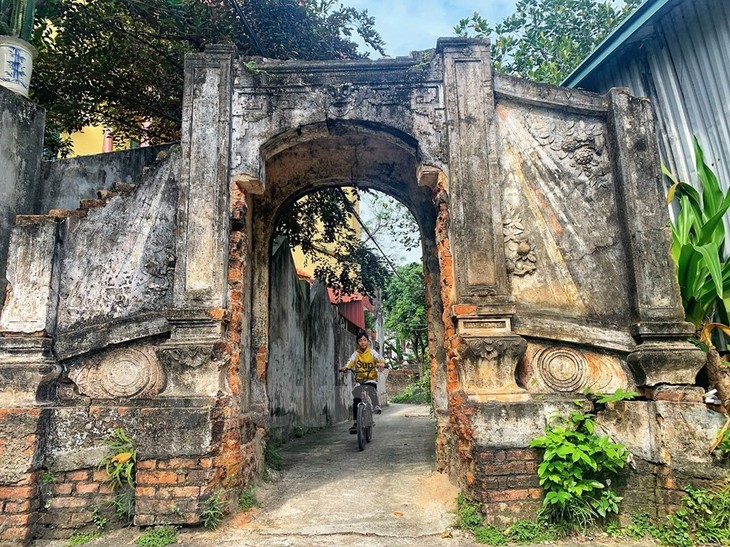 A glimpse of Vietnam’s oldest citadel - ảnh 13