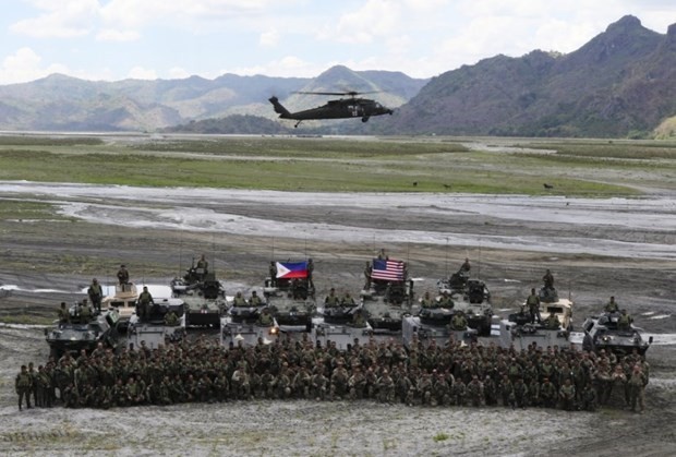 US, Philippines plan biggest military drills in decades - ảnh 1