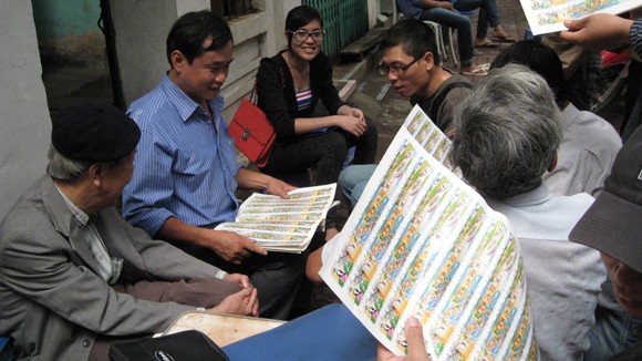 Der Briefmarkenmarkt in Hanoi - ảnh 1