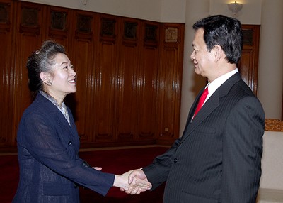 Premierminister Nguyen Tan Dung empfängt Umweltministerin Südkoreas - ảnh 1