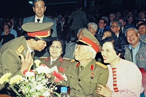 Bilder des berühmten Generals Vo Nguyen Giap - ảnh 1