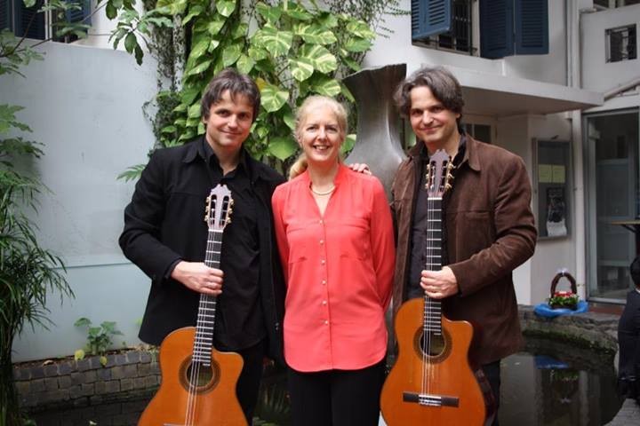 Vietnamesen bewundern das deutsche Gitarrenduo Katona Twins  - ảnh 1