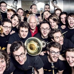 Landes-Jugendjazzorchester Bayern bringt den vietnamesischen Jazz-Anhängern neue Atmosphäre - ảnh 1