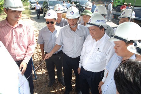 Vizepremierminister Nguyen Xuan Phuc besucht Provinz Khanh Hoa - ảnh 1