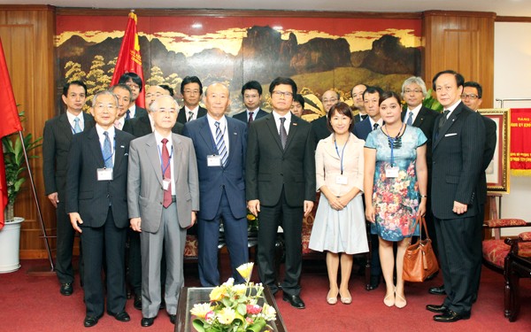 Staatspräsident Truong Tan Sang empfängt japanischen FEC-Vizevorsitzenden - ảnh 1