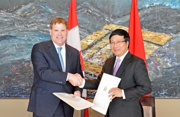 Vizepremierminister, Außenminister Pham Binh Minh zu Gast in Kanada - ảnh 1