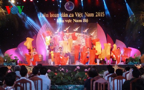 Festival der vietnamesischen Volkslieder im Süden - ảnh 1