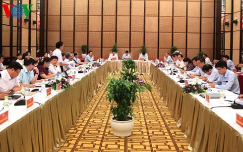 Vizepremierminister Vu Duc Dam tagt mit Behörde der Provinz Quang Ninh - ảnh 1