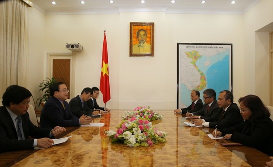 Vizepremierminister Hoang Trung Hai empfängt den indonesischen Minister für Transmigration  - ảnh 1
