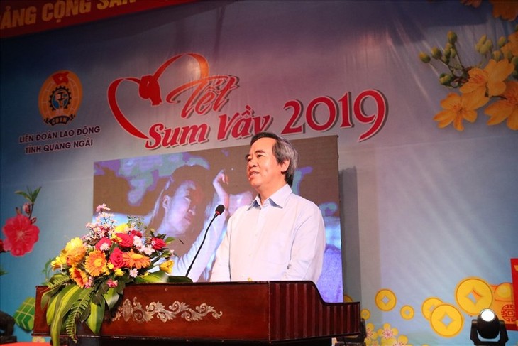 Leiter des Wirtschaftskomitees der KPV nimmt am Neujahrsprogramm in Quang Ngai teil - ảnh 1