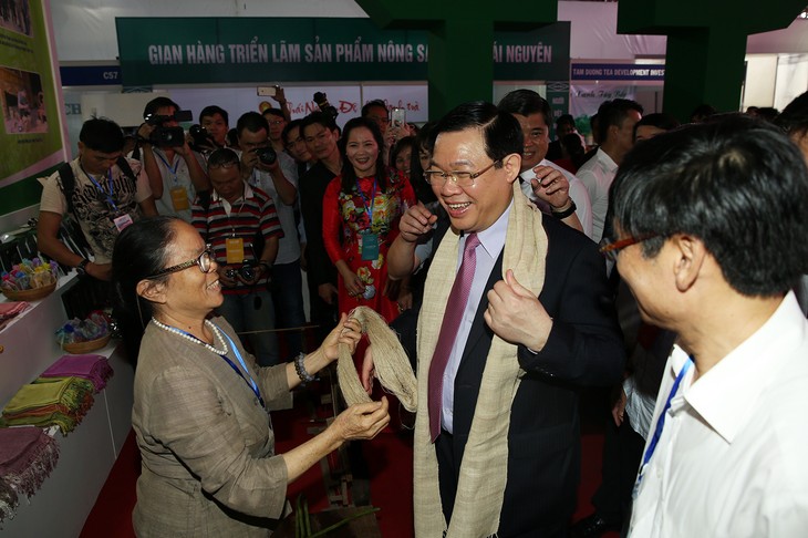Dutzende Länder nehmen an der Messe „Eine Kommune, Ein Produkt” in Vietnam teil - ảnh 1