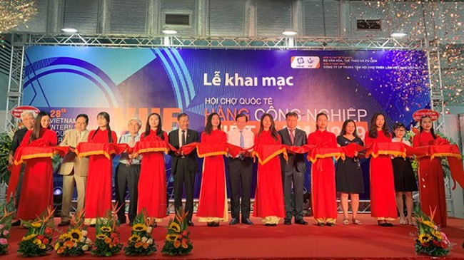 Eröffnung der internationalen Messe für vietnamesische Industrieprodukte 2019 - ảnh 1