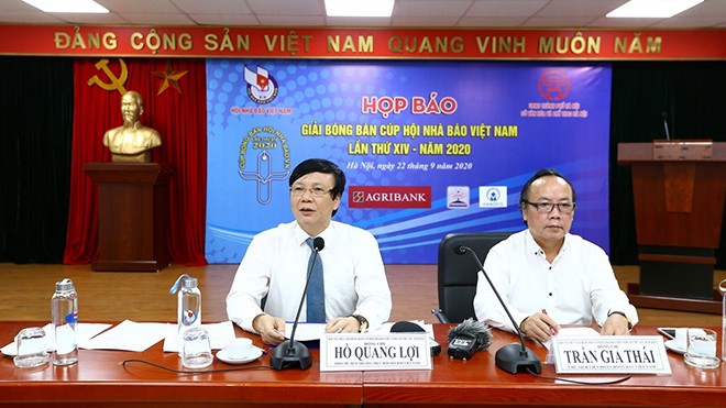 Tischtennis-Turnier 2020: Sportfest für vietnamesische Journalisten - ảnh 1
