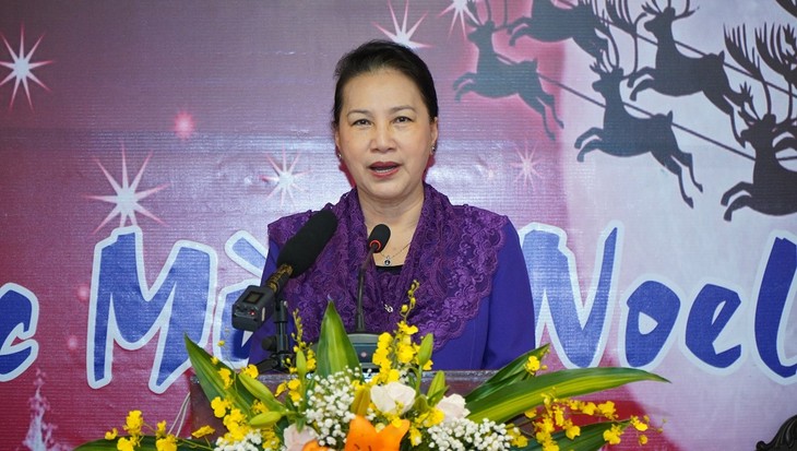 Parlamentspräsidentin Nguyen Thi Kim Ngan beglückwünscht Gläubige zu Weihnachten - ảnh 1