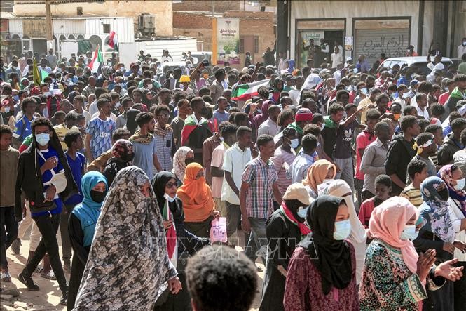 Große Demonstration in der sudanesischen Hauptstadt Khartum  - ảnh 1