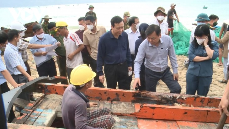 Schnelle Beseitigung der Folgen der Naturkatastrophen in Binh Dinh und Phu Yen - ảnh 1