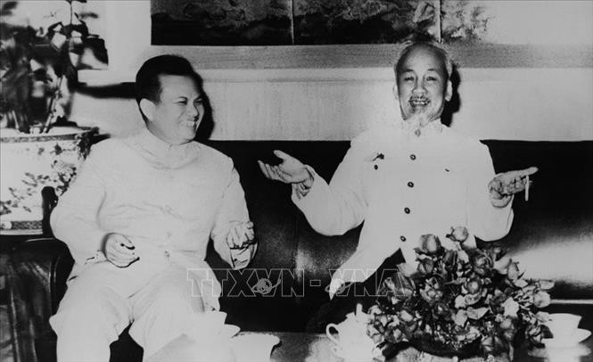 Besondere Vietnam-Laos- Beziehungen in der Geschichte des Aufbaus und der Verteidigung des Landes aufgebaut  - ảnh 1