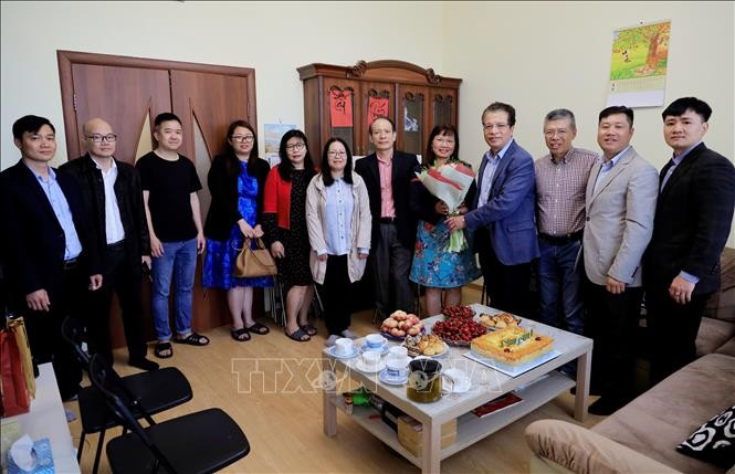 Vietnamesische Botschafter im Ausland schätzen Beiträge der Korrespondenten - ảnh 1