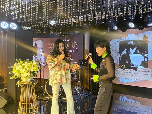 Konzert “Erinnerung” bringt den Zuschauern die Musik von Phu Quang - ảnh 1