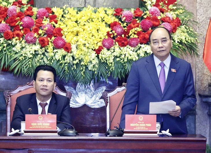 Staatspräsident trifft vorbildliche Respektspersonen der Provinz Ha Giang  - ảnh 1