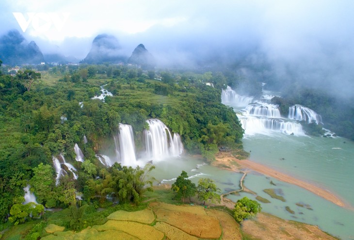 Wasserfall Ban Gioc gehört zu schönsten natürlichen Grenzlinien - ảnh 1