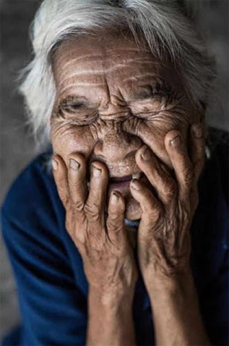 Das Lächeln der alten Menschen in bergigen Gebieten - ảnh 10