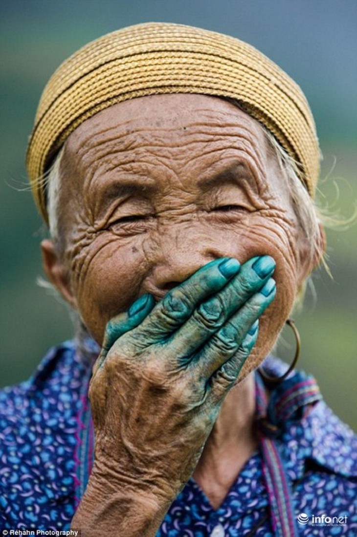 Das Lächeln der alten Menschen in bergigen Gebieten - ảnh 5