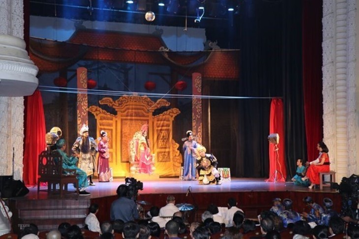 Theaterstücke zum Neujahrsfest in Ho Chi Minh Stadt  - ảnh 1