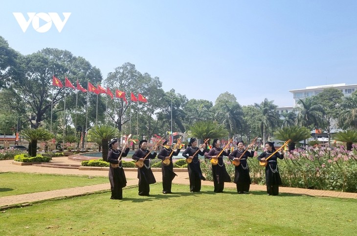 Erhaltung des Then-Gesangs und des Tinh-Musikinstruments im Hochland Tay Nguyen - ảnh 1