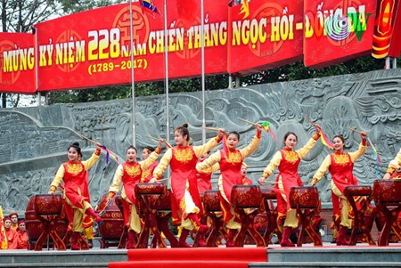 Dong Da Hill Festival tributes national heroic tradition - ảnh 12