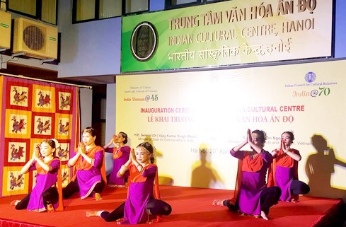 Indian Cultural Center debuts in Hanoi - ảnh 1