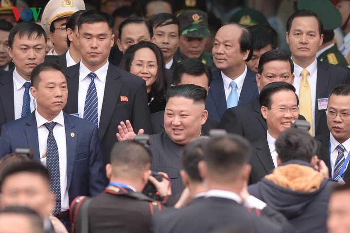 DPRK Chairman Kim Jong Un begins official visit to Vietnam - ảnh 1
