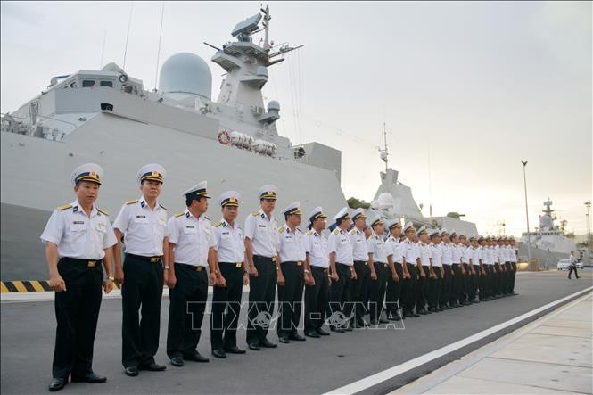 Vietnam naval ship visits Russia - ảnh 1