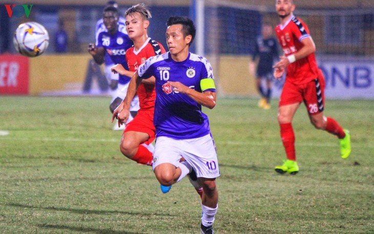Van Quyet tops Vietnamese scoreboard of V-League round 23 - ảnh 1