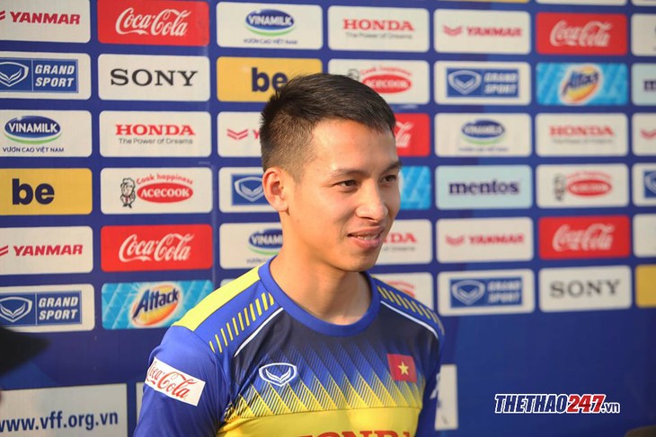 Vietnamese midfielder cautious about Malaysia - ảnh 1