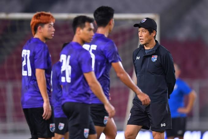 ‘Akira Nishino is doing everything he can to defeat Vietnam’, says Thailand assistant coach - ảnh 1