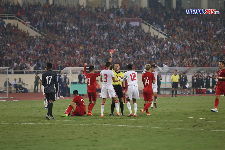 Defeating UAE, Vietnam takes top spot of Group G - ảnh 2