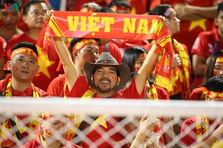 Vietnam win first ever SEA Games gold in men’s football - ảnh 9
