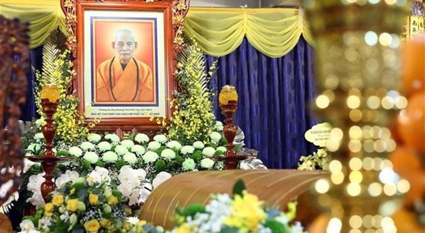 President pays tribute to Vietnam Buddhist Sangha chief Thich Pho Tue  ​ - ảnh 1