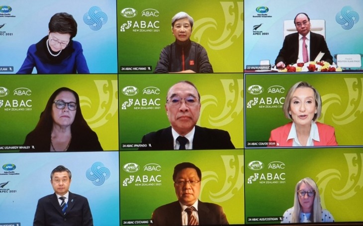 President attends dialogue between APEC leaders and ABAC - ảnh 1