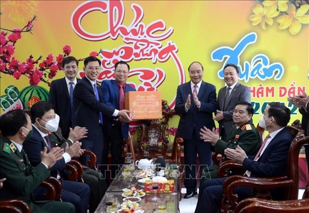 President extends Lunar New Year greetings to Da Nang armed forces   ​ - ảnh 1