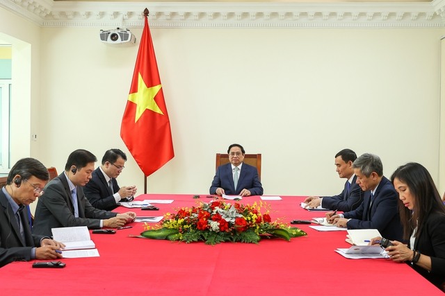 PMs of Vietnam, Australia discuss ways to strengthen ties   ​ - ảnh 1