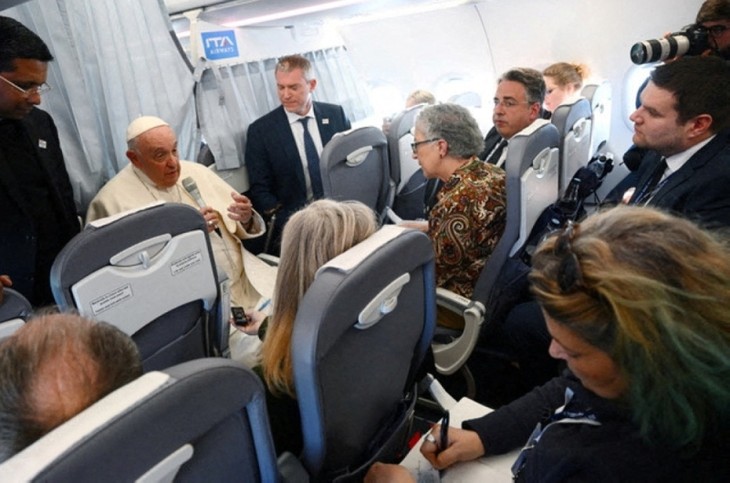 Pope says Vatican involved in secret Ukraine peace mission - ảnh 1