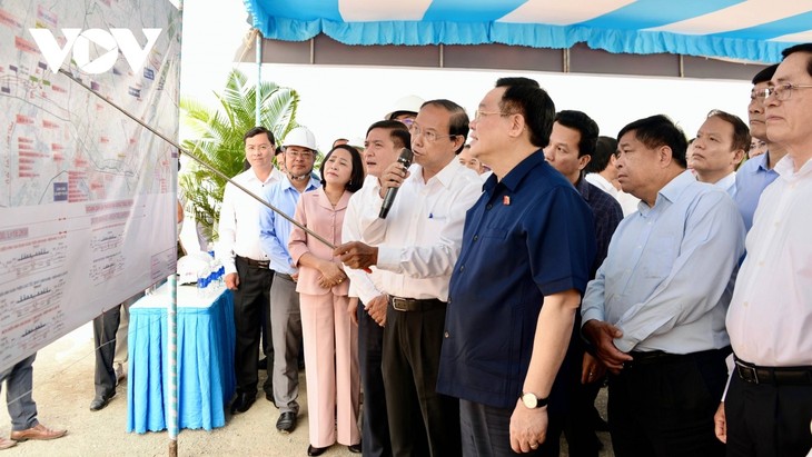 Top legislator visits key projects in Ba Ria-Vung Tau province - ảnh 1