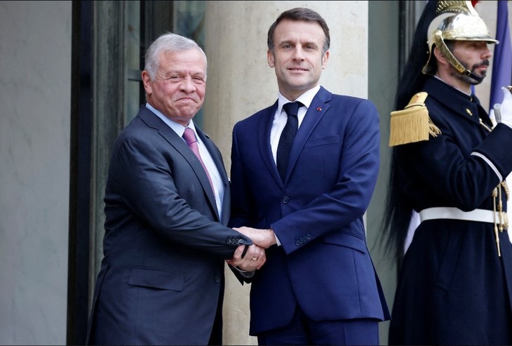 France's Macron opens door to recognizing Palestinian state - ảnh 1