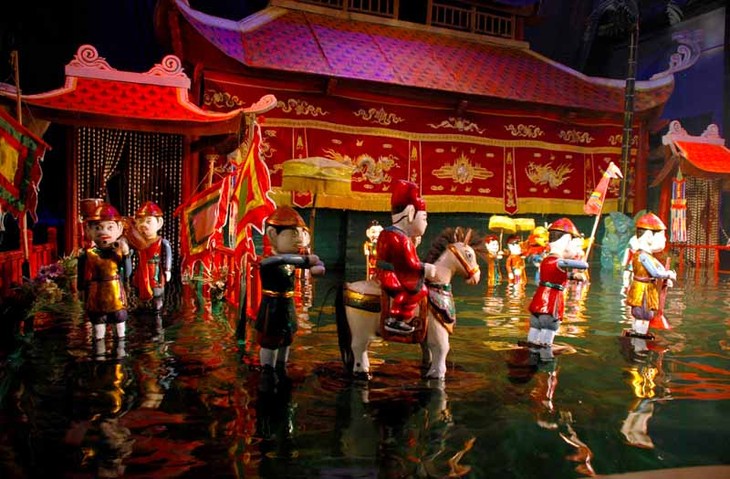 สีสันวัฒนธรรมอาเซียนในงานมหกรรมหุ่นกระบอกนานาชาติครั้งที่๓ปี๒๐๑๒ ณ  ประเทศเวียดนาม - ảnh 4