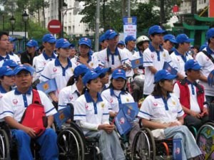  เร่งดำเนินโครงการช่วยเหลือคนพิการช่วงปี2012-2020 - ảnh 1